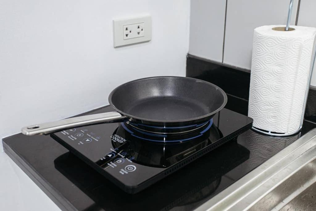 P2 Silom Large 2beds full kitchen WIFI 4-6pax Lejlighed Bangkok Eksteriør billede