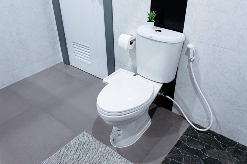 P2 Silom Large 2beds full kitchen WIFI 4-6pax Lejlighed Bangkok Eksteriør billede